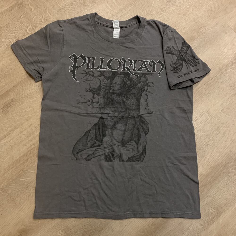 PILLORIAN Ardor of Scorn Band Tee T-Shirt Men's Small S Gray Metal Grunge Goth